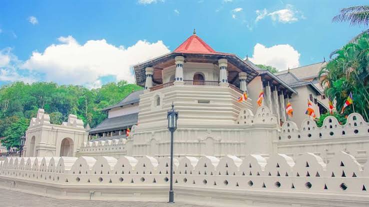 Kandy Temple of the Sacred Tooth Relic